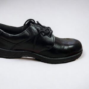 Black-saftey-shoes-buy-online-upanah.com